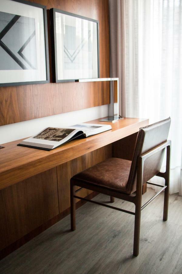 Quarto com 2 Camas de Solteiro