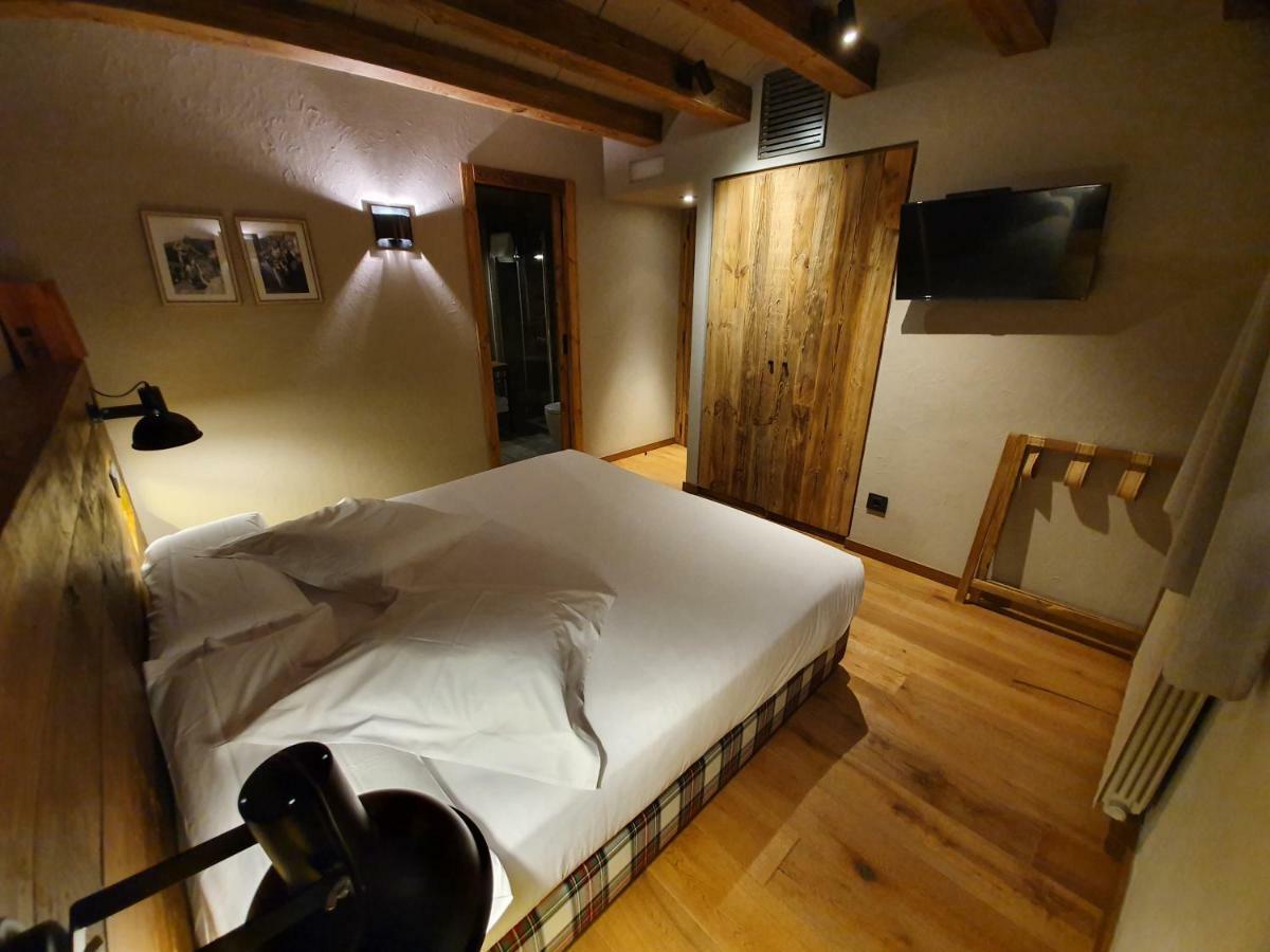 Double Room,913222333:JPEG