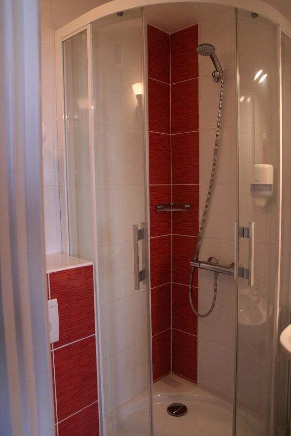 Tweepersoonskamer met 2 Aparte Bedden