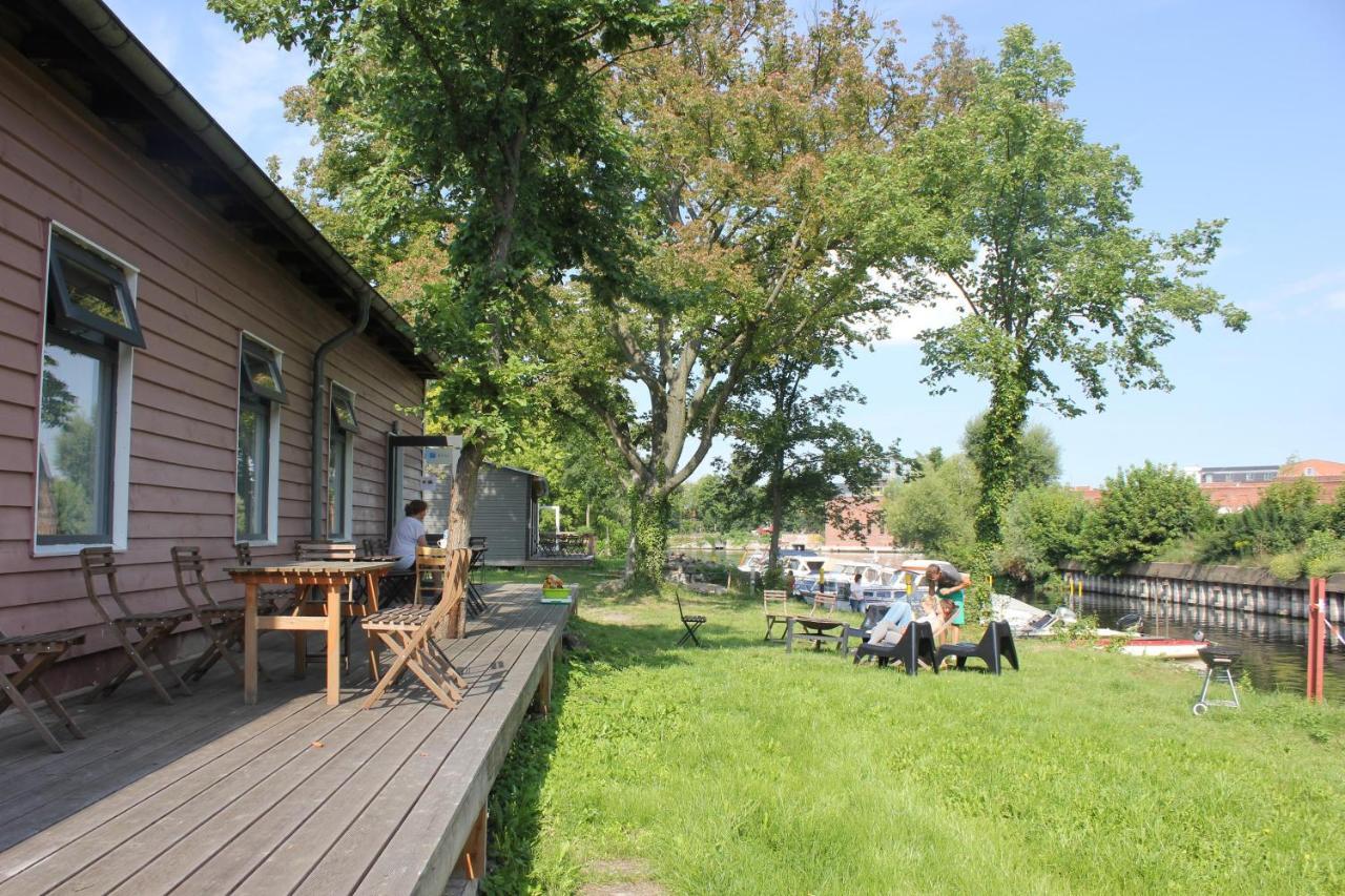 Deluxe Bungalow mit Gartenblick