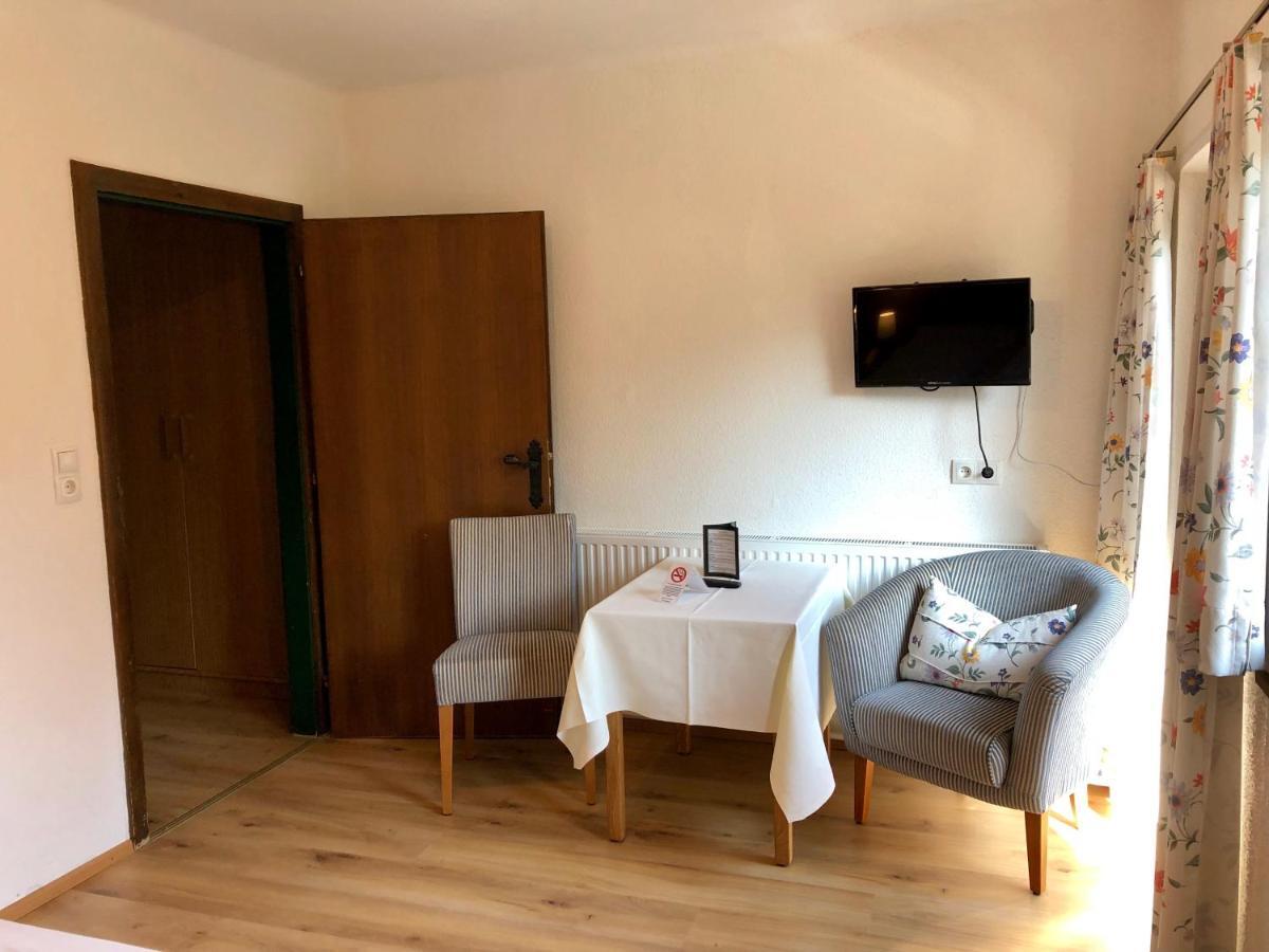 Habitación Familiar con dormitorio independiente
