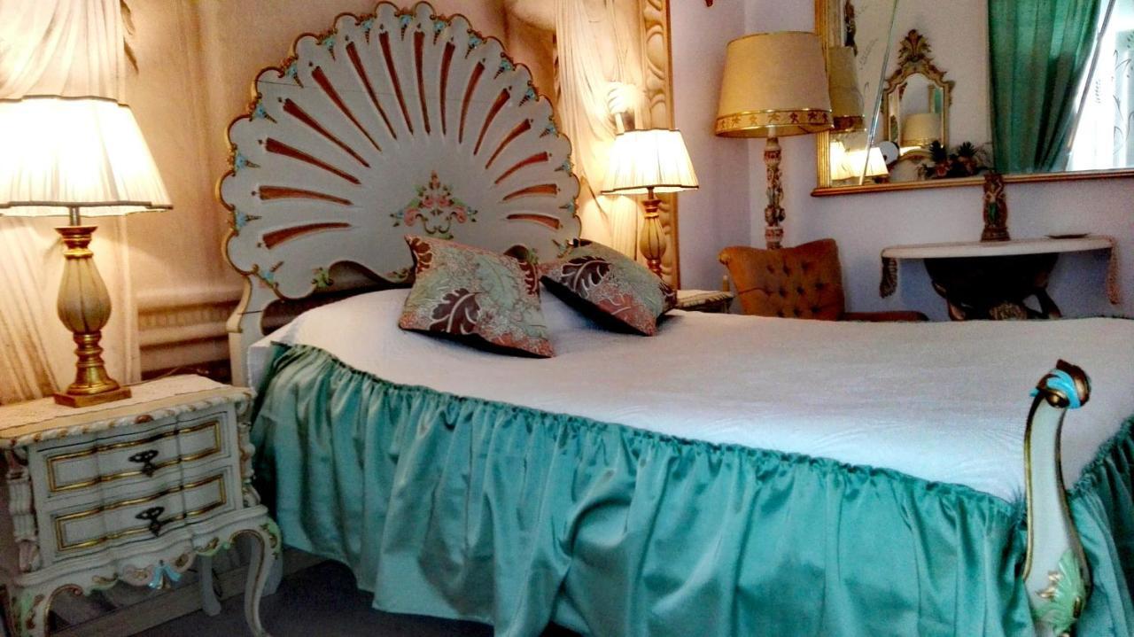 Quarto Duplo com Casa de Banho Privada Externa