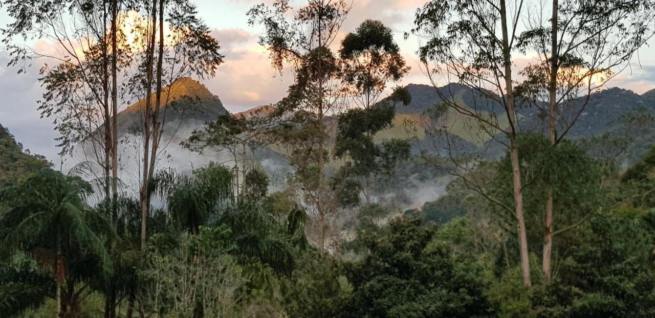 Quarto Família com Vista para a Montanha