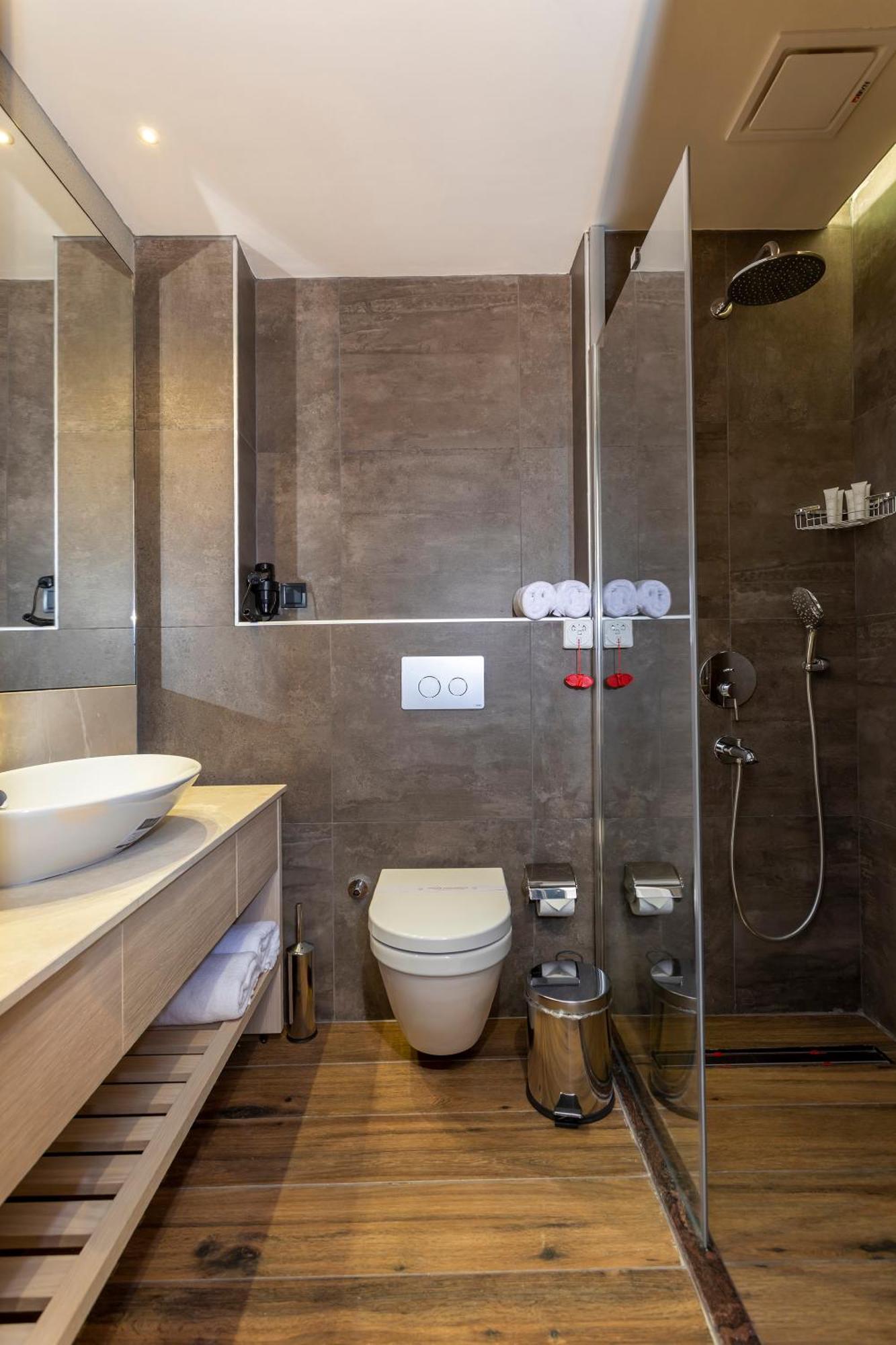 Deluxe Dreibettzimmer mit Meerblick