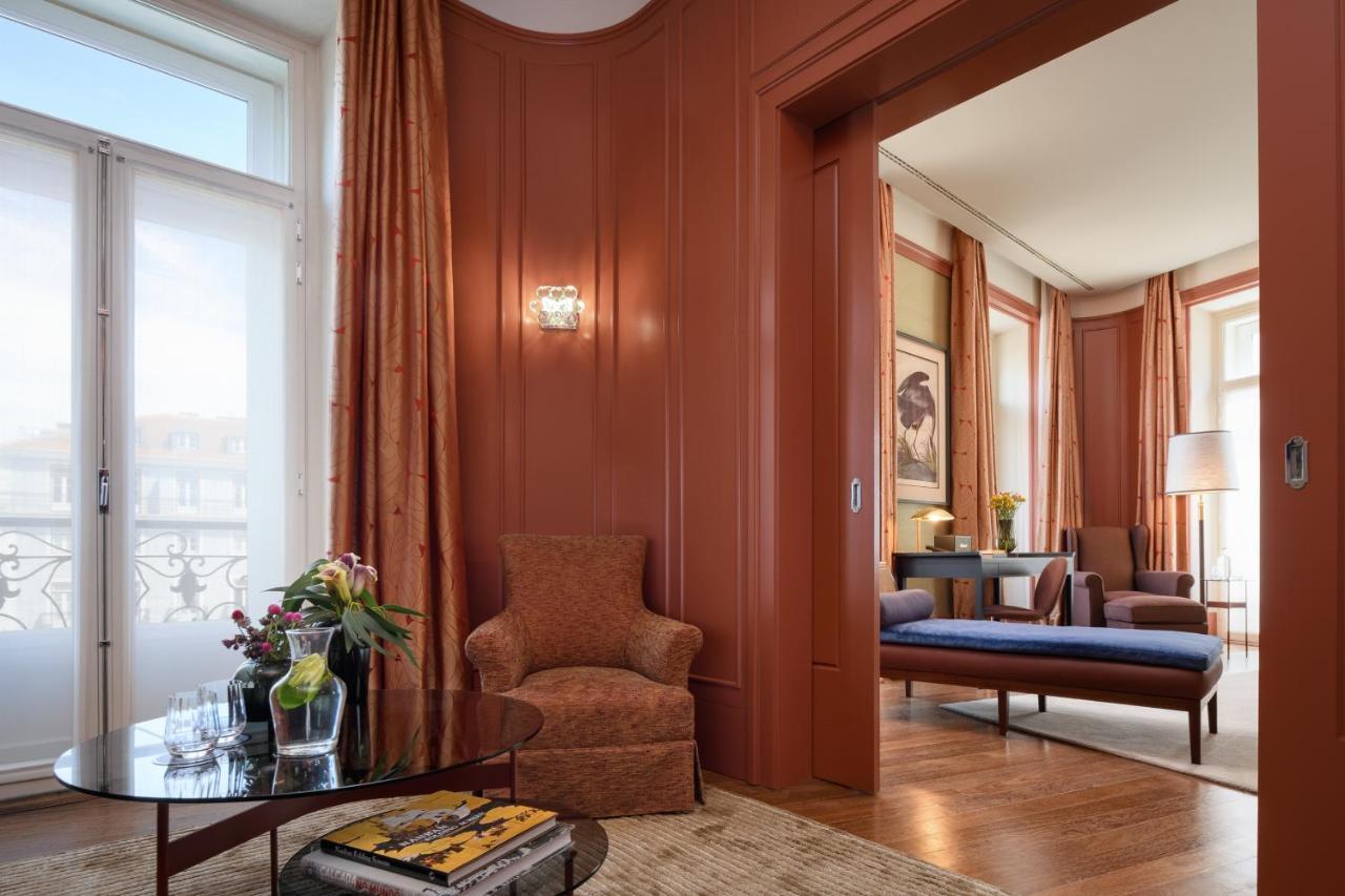 Suite com Vista Praça