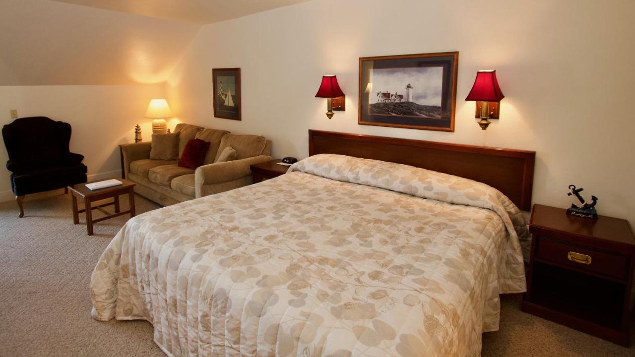 King Room with Lake View