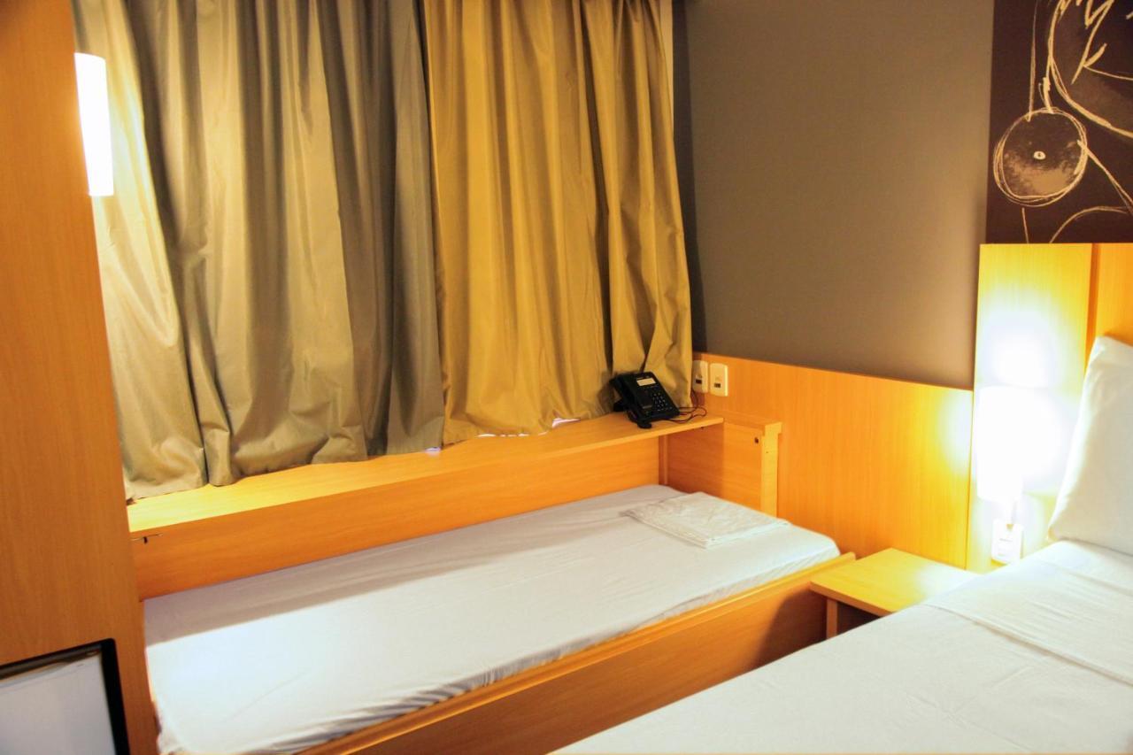 Quarto Duplo com Cama Extra para Criança