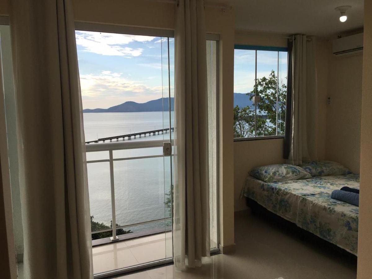 Quarto Deluxe com Cama de Casal ou 2 de Solteiro e Vista do Mar