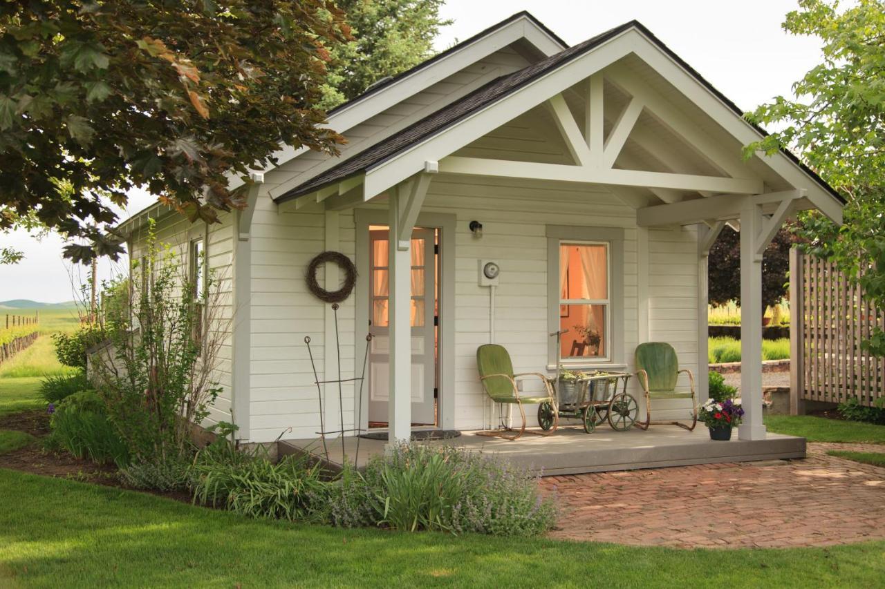 One-Bedroom Cottage