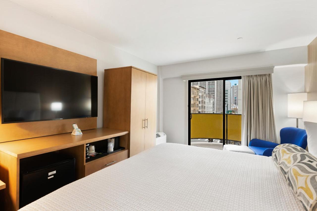 Chambre Lit King-Size avec Canapé-Lit et Terrasse