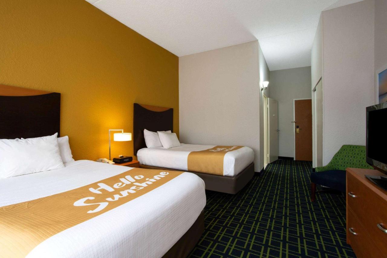 Double Room with Two Double Beds - Mobility Access/Non-Smoking