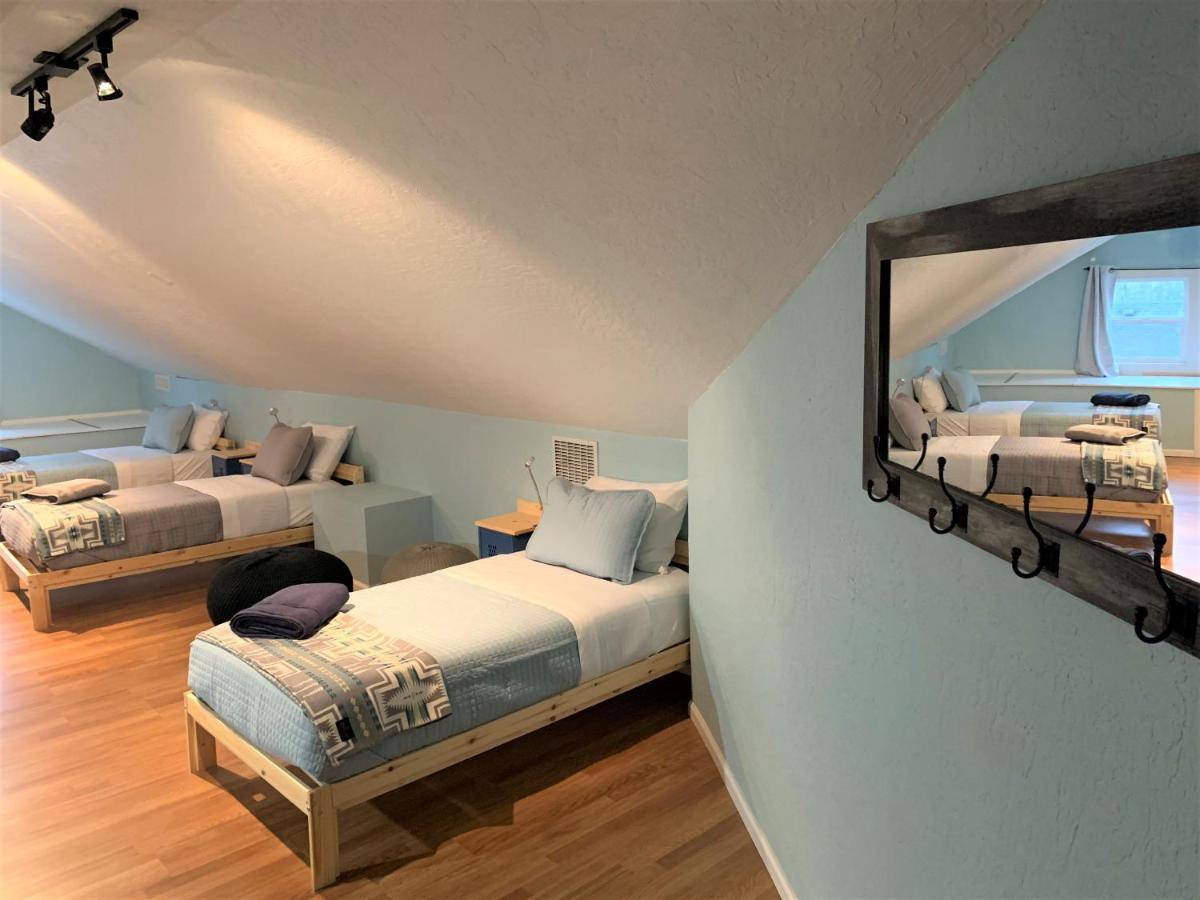 Seven-Bedroom House