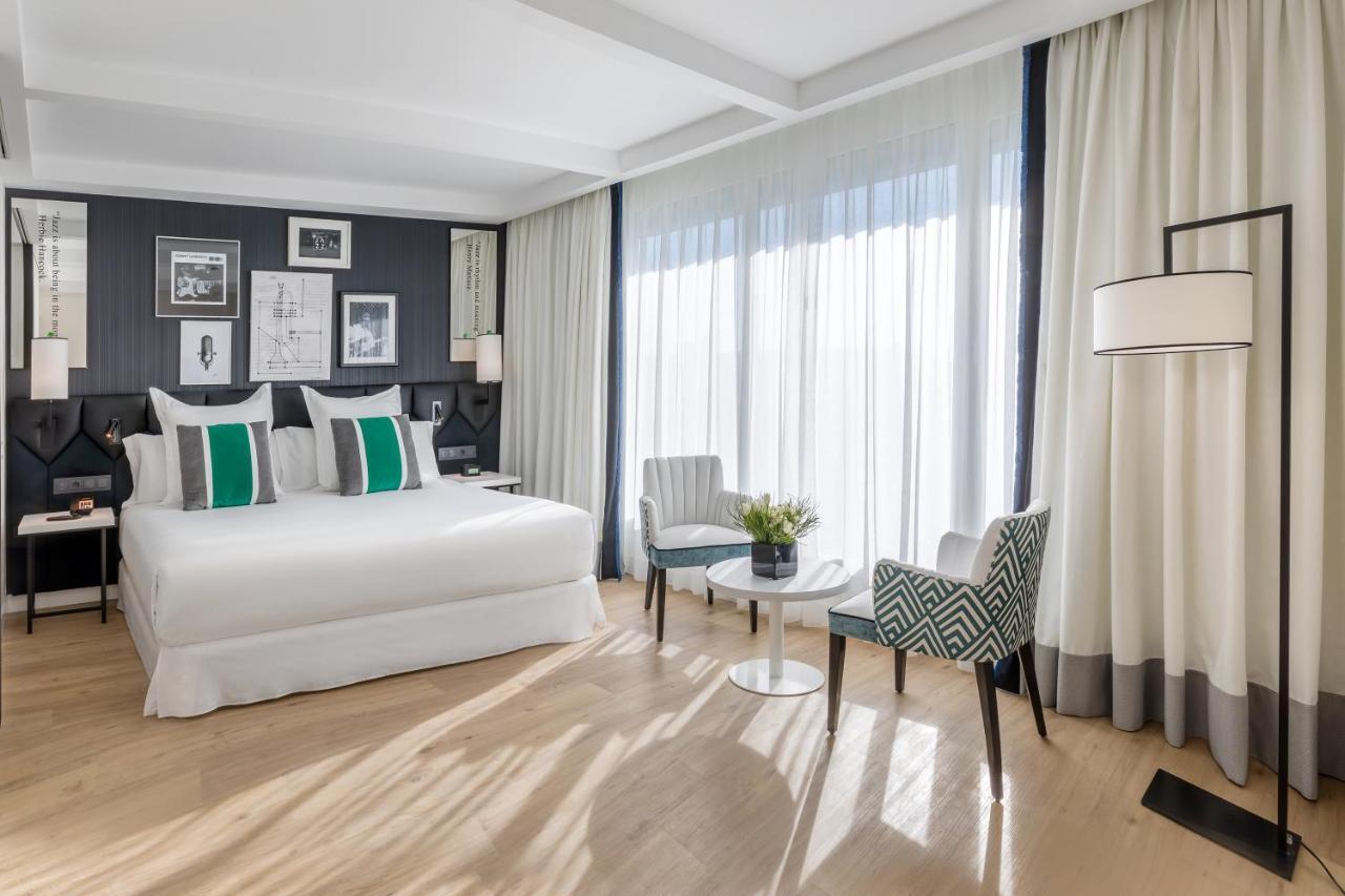 Chambre Deluxe Double ou Lits Jumeaux