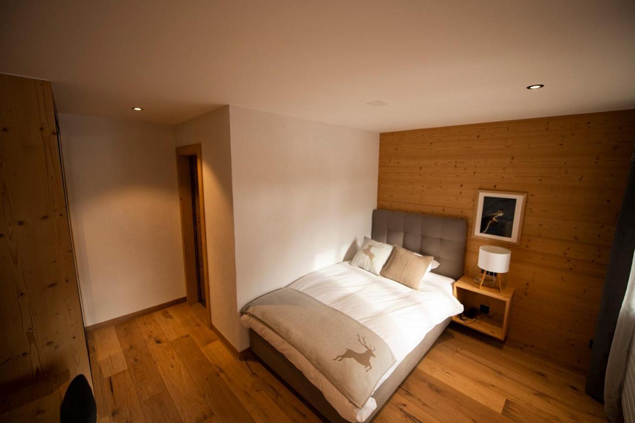 Single Room,1225989416:JPEG