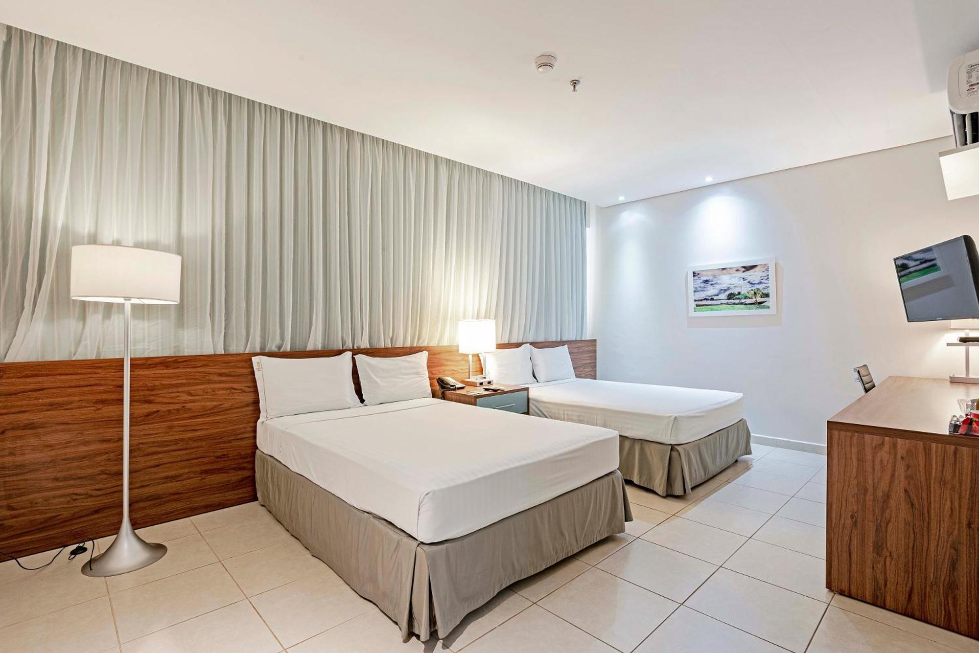 Quarto Duplo