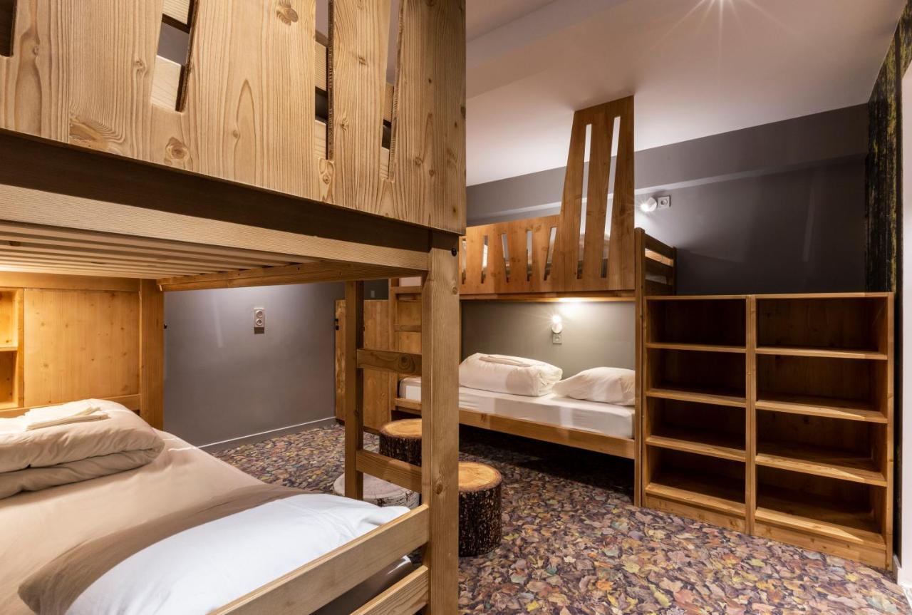 Lit Simple dans Dortoir de 4 Lits