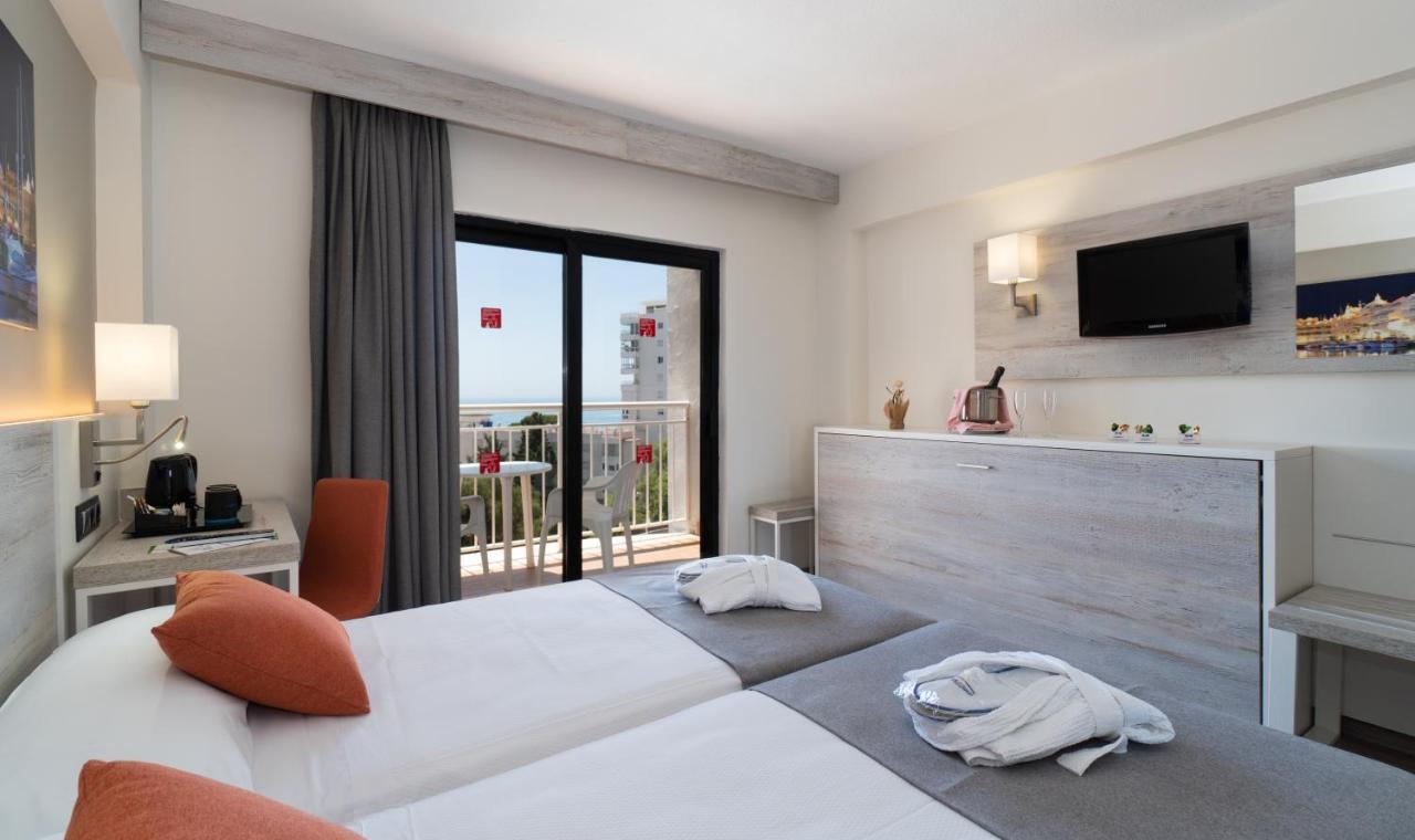Double Room with Sea View (2 adults),1272772387:JPEG