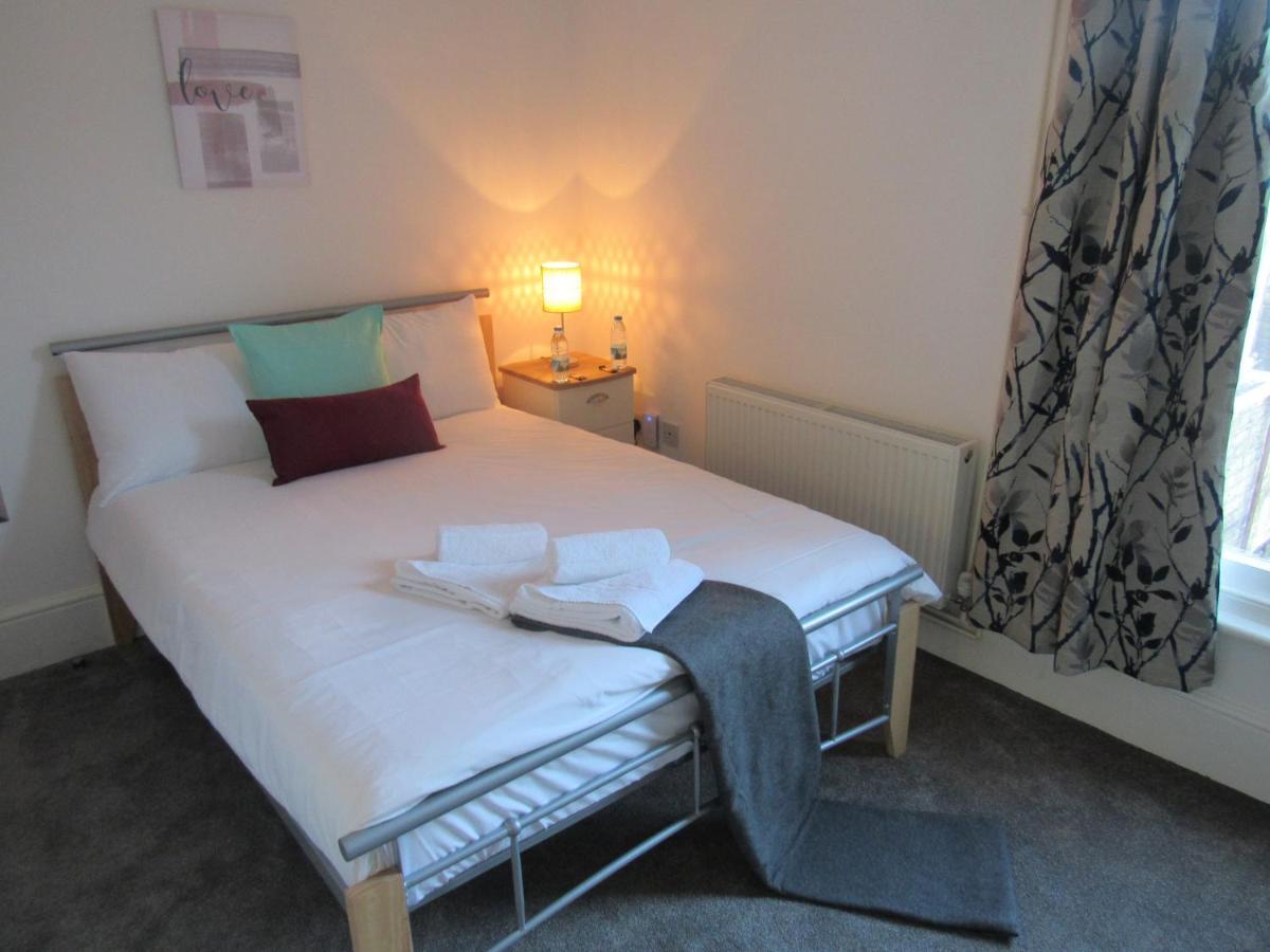 Großes Doppelzimmer mit Bad