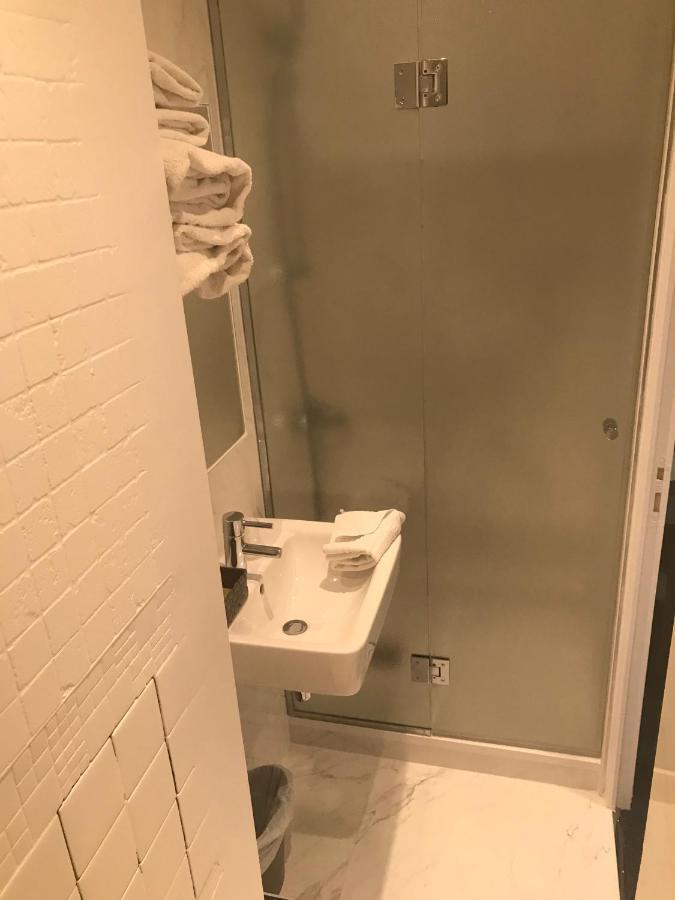 Superior Deluxe Doppel- oder Zweibettzimmer mit Aussicht auf die Straße oder einen Innenhof - für 2 Personen (Zustellbetten gegen Aufpreis verfügbar)