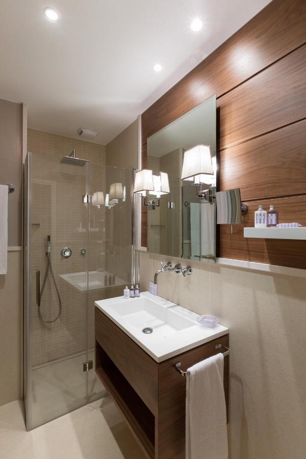 Classic Doppelzimmer mit seitlichem Meerblick