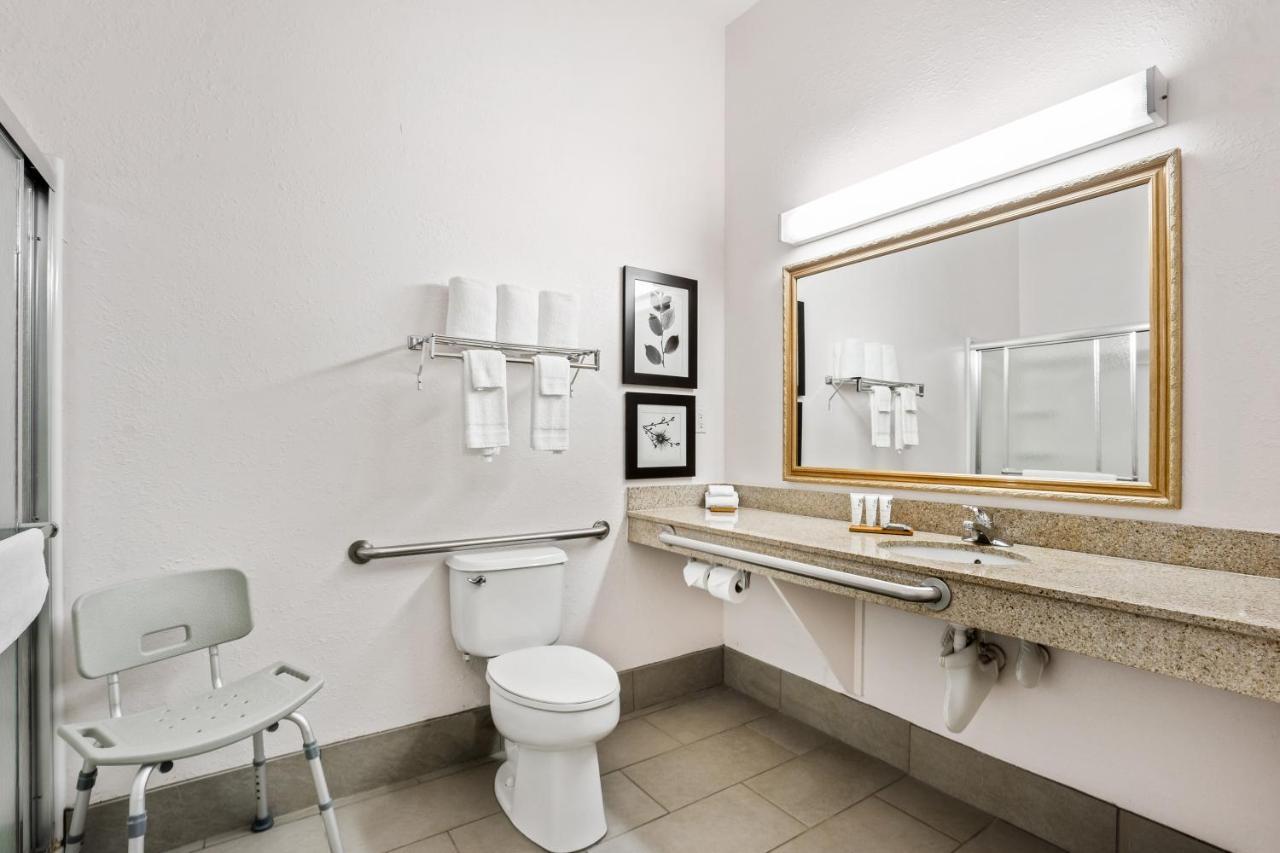 King Room - Disability Access/Non-Smoking