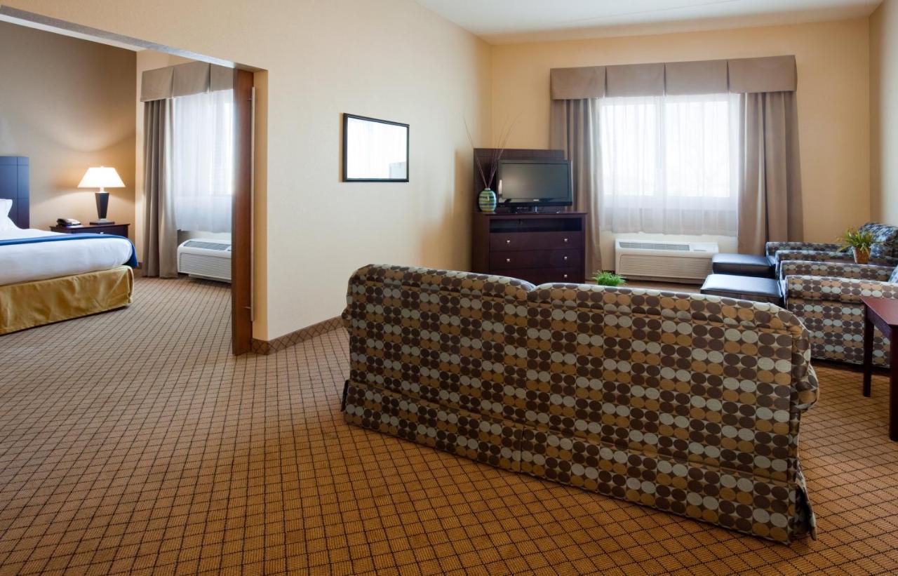 One-Bedroom Suite