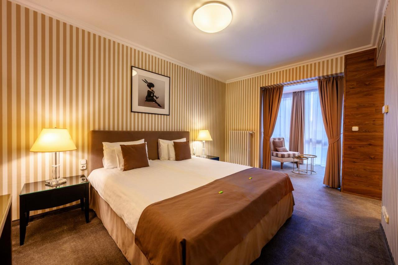 Dreibettzimmer