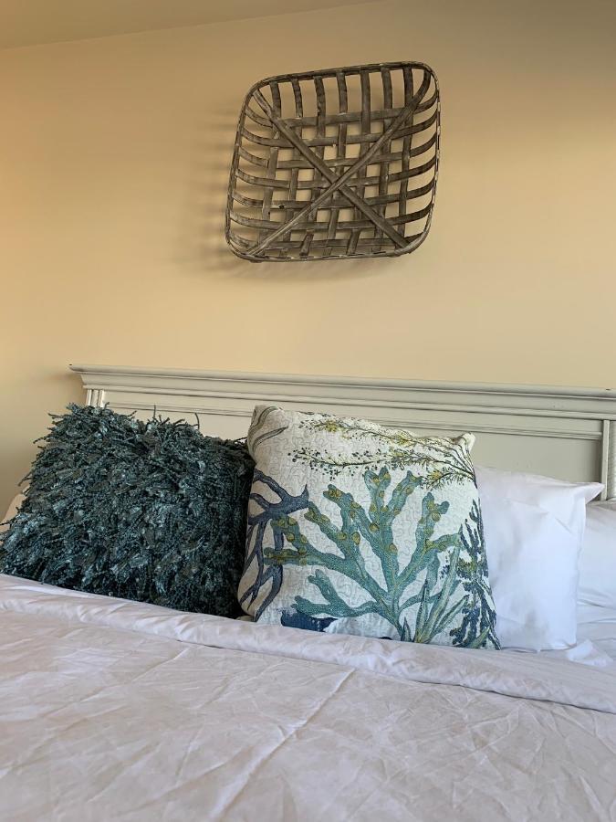 Cottage Queen Room,973334776:JPEG