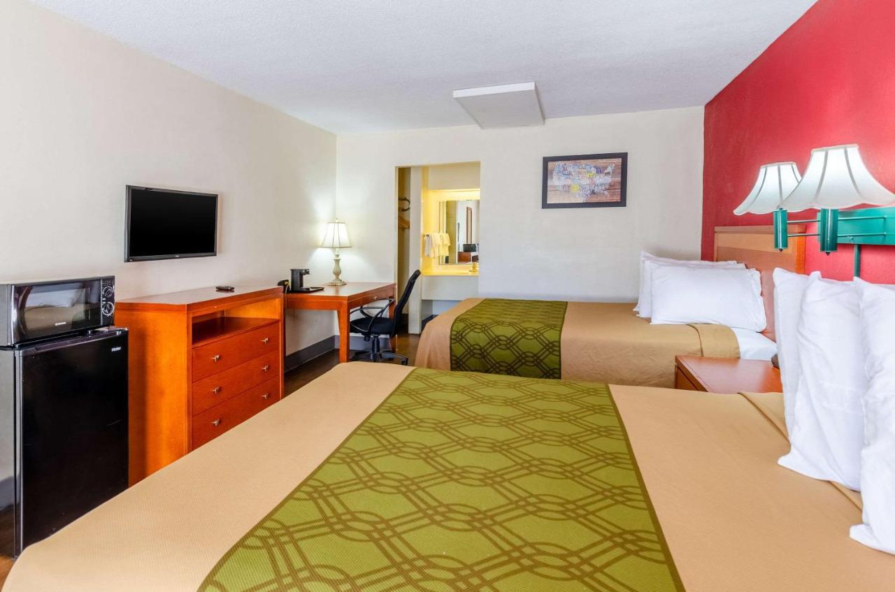 King Room - Accessible/Non-Smoking
