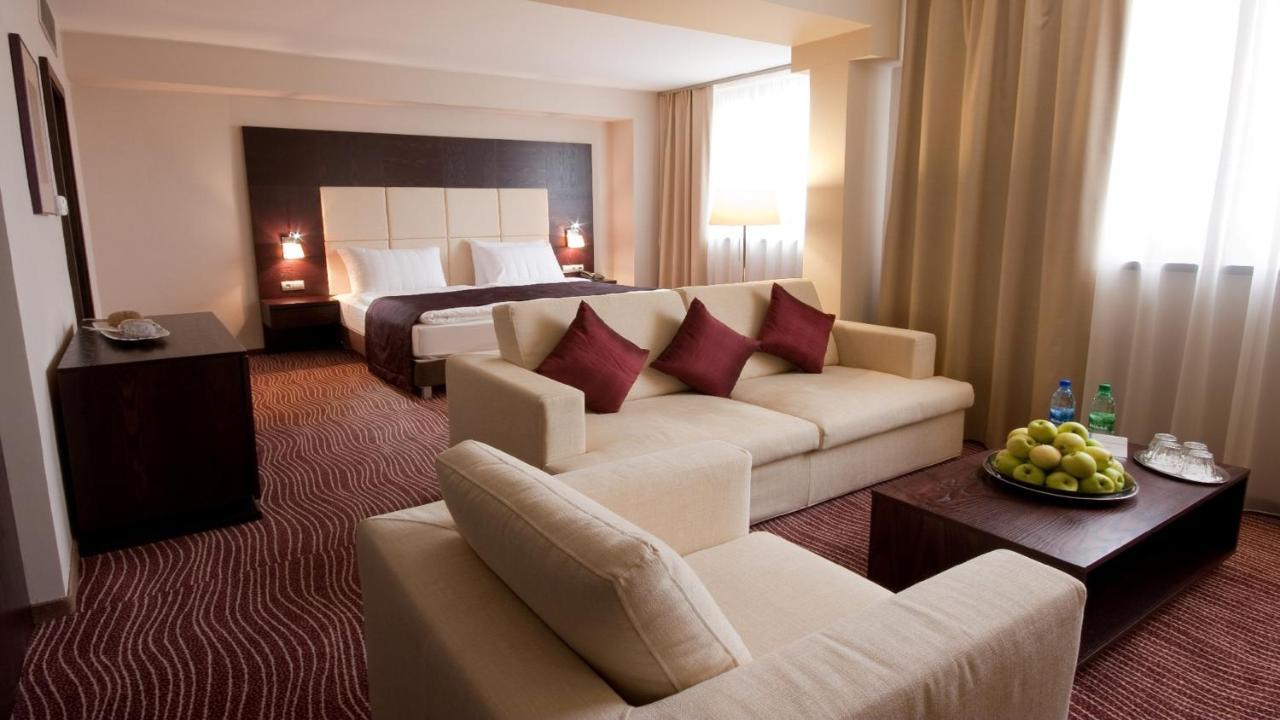 Nichtraucher-Suite mit Kingsize-Bett
