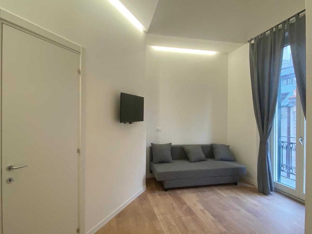 Monolocale con Divano-Letto