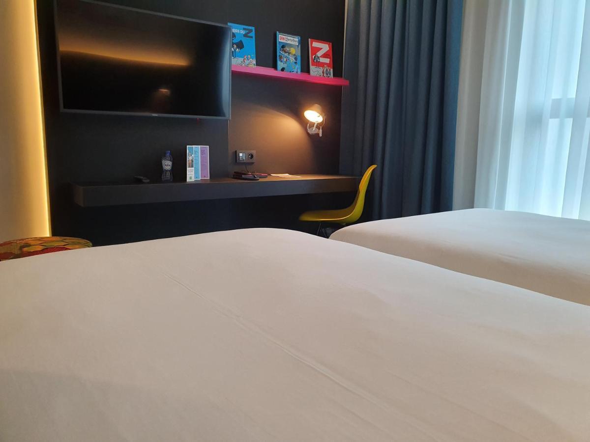 Tweepersoonskamer met 2 Aparte Bedden