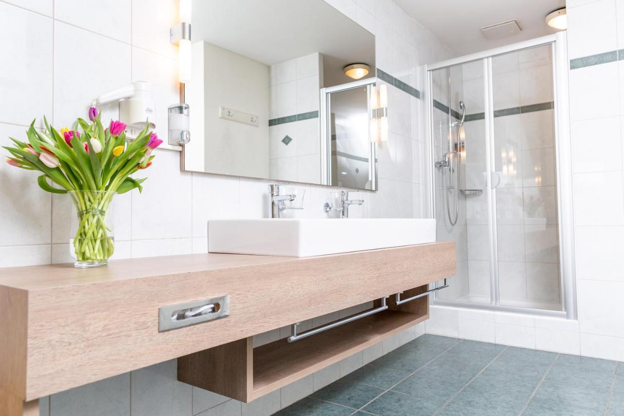 Familiensuite mit Balkon