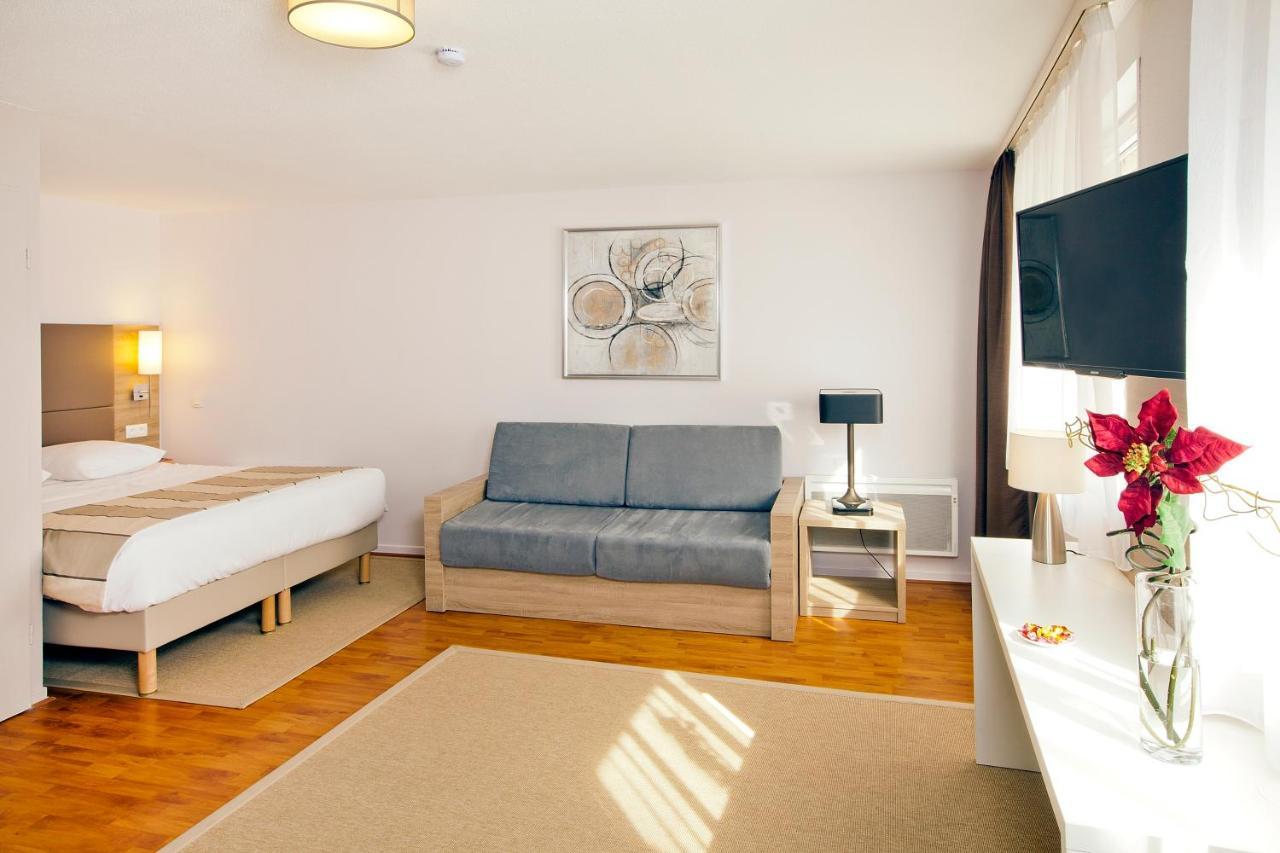 Großes Studio (3 Erwachsene)