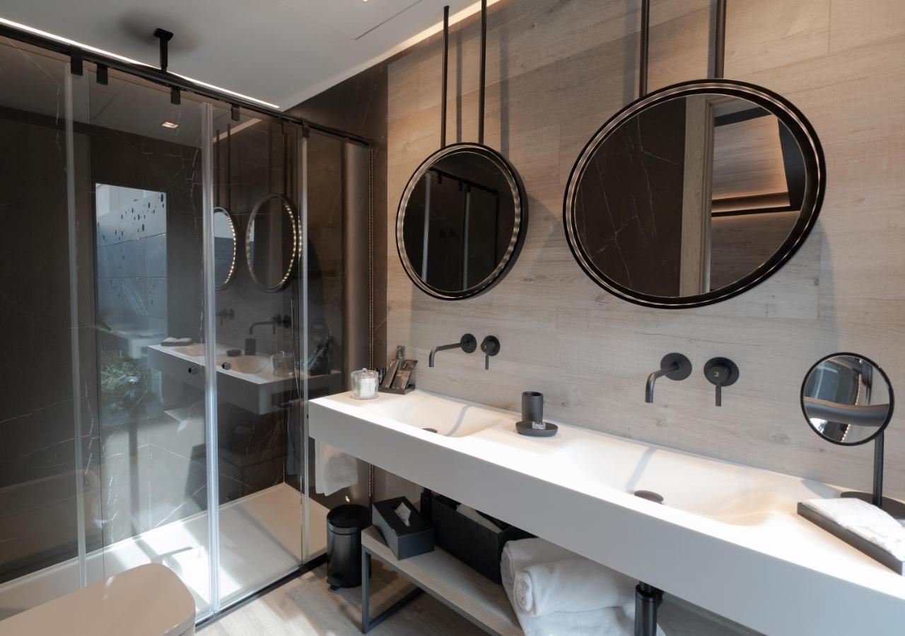 Quarto Penthouse com Terraço e Banheira de Hidromassagem