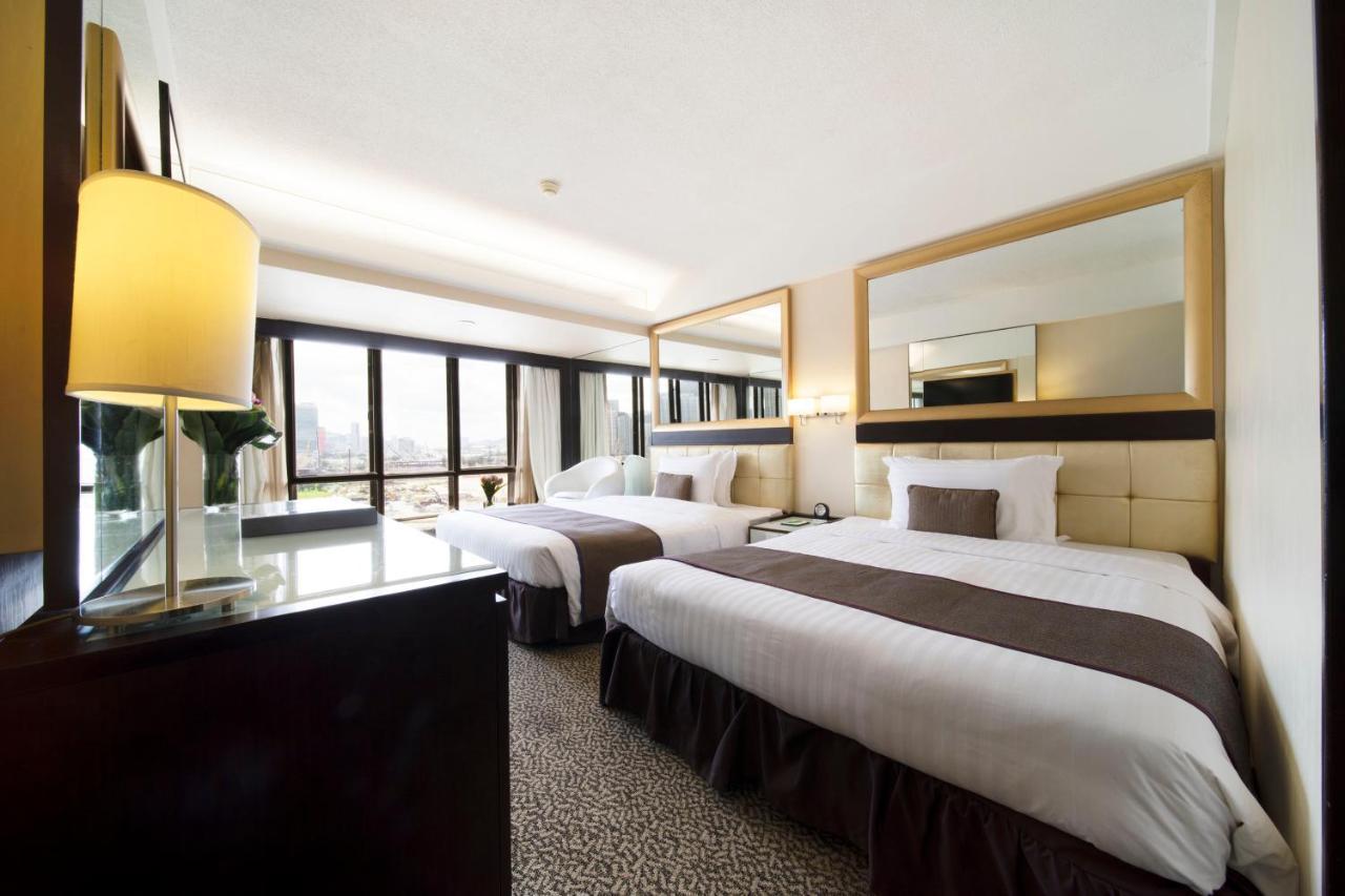 Superior Queen or Twin Room