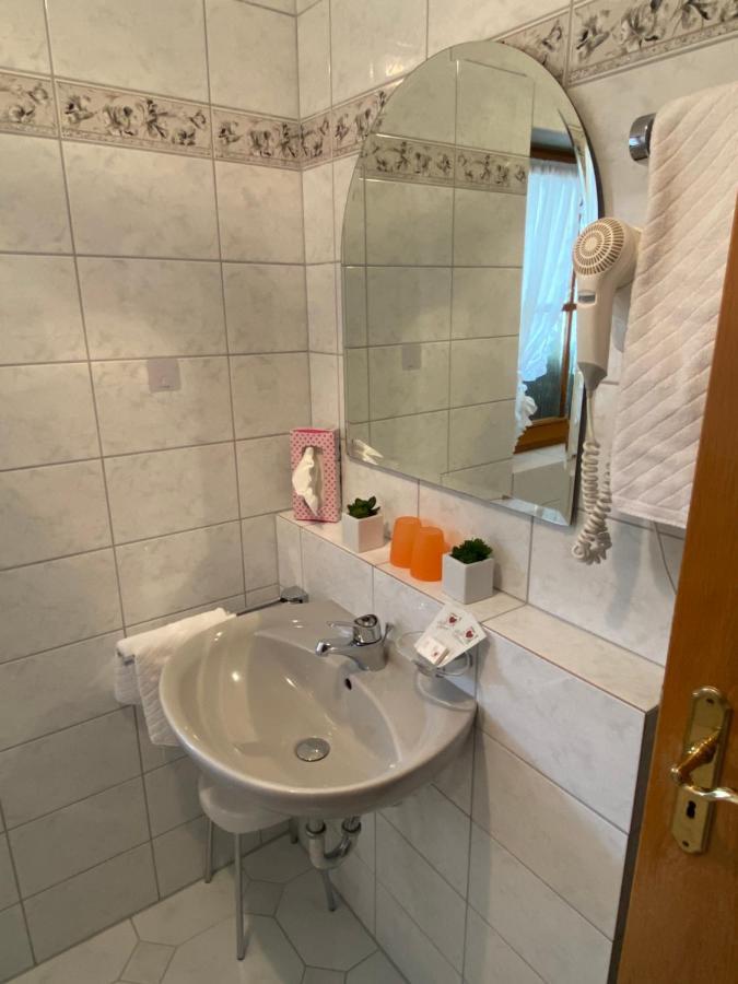 Doppelzimmer mit Seeblick