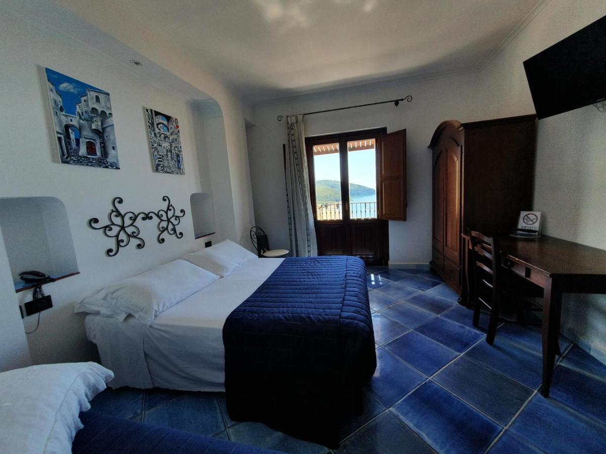 Executive Double Room with Sea View,996021307:JPEG
