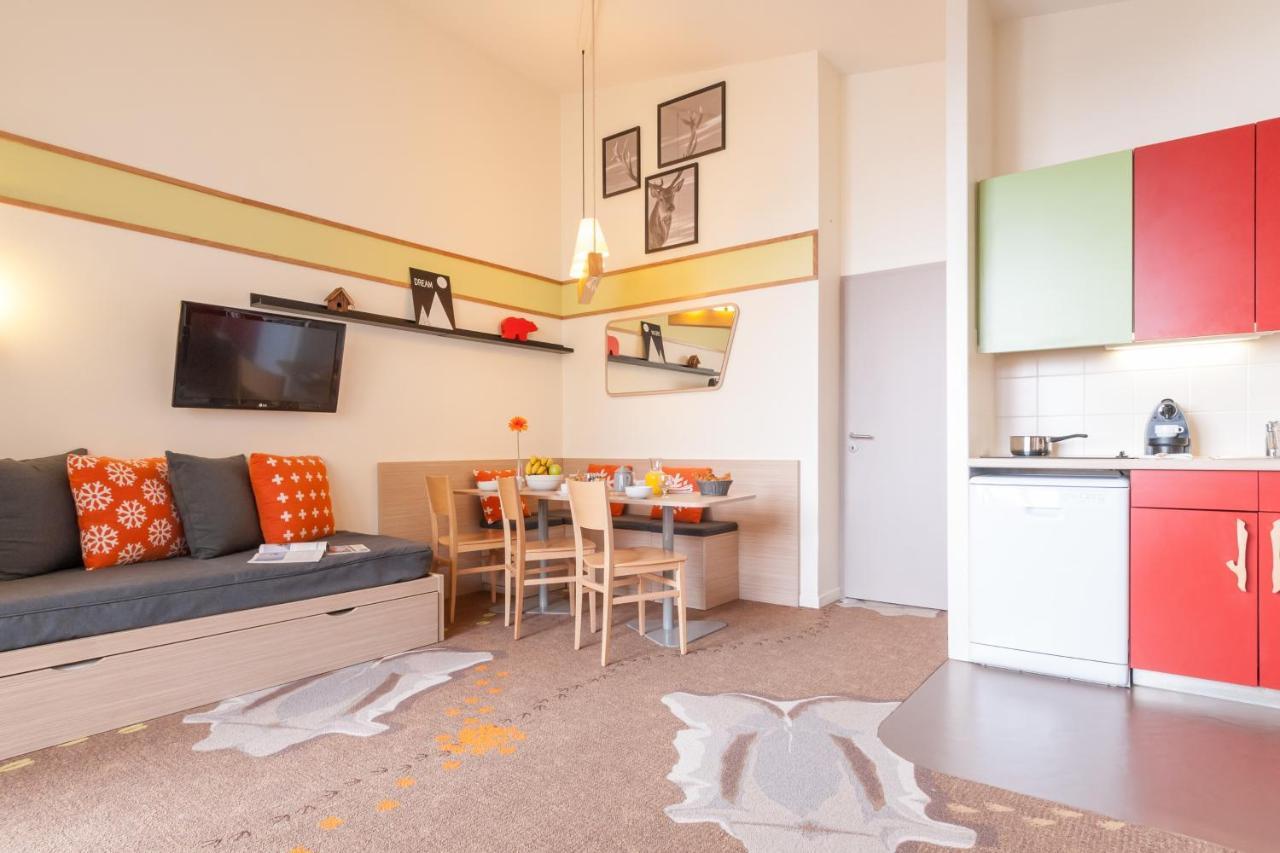 One-Bedroom Apartment Sleeping Alcove Open Moutain View,996791041:JPEG