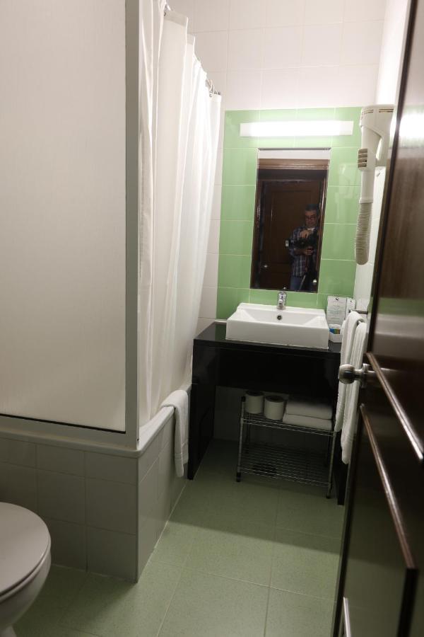 Driepersoonskamer met Eigen Badkamer