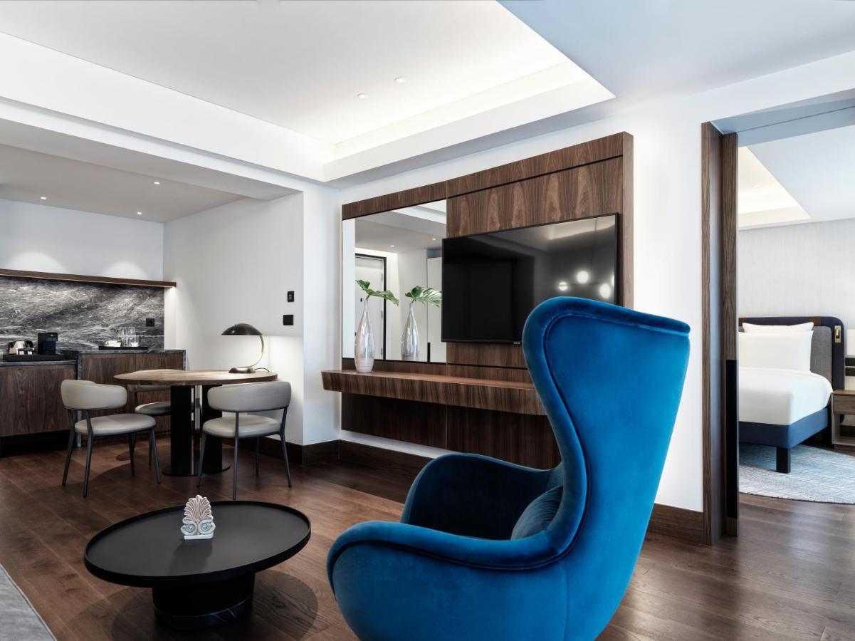 Executive King Suite