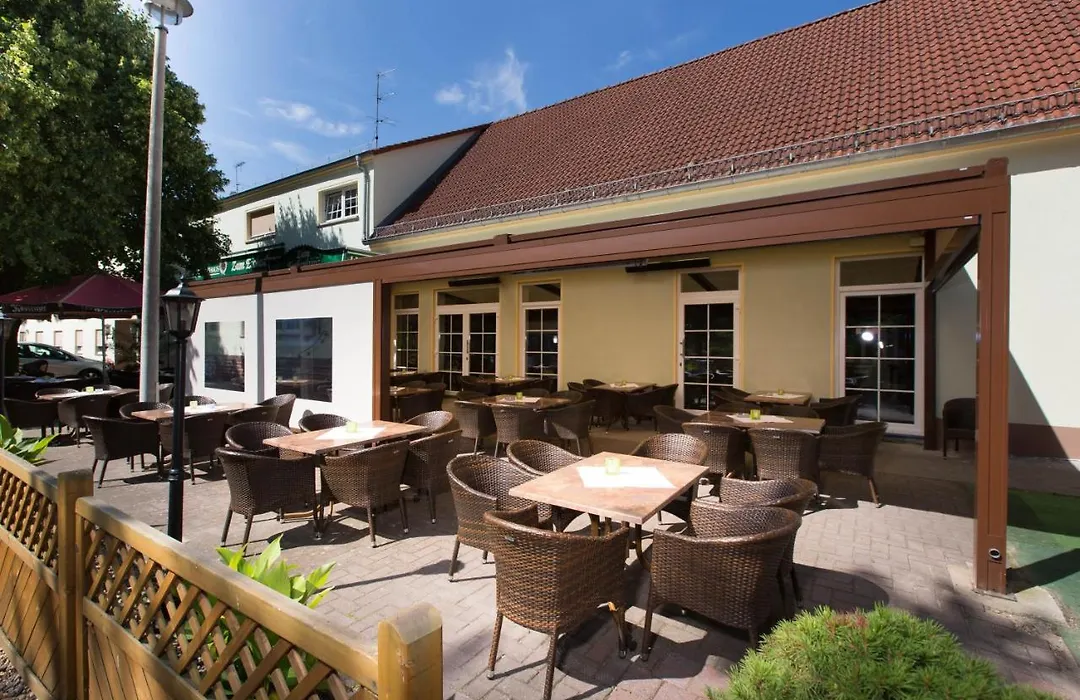 Hotel&Gasthaus Zum Eichenkranz-1