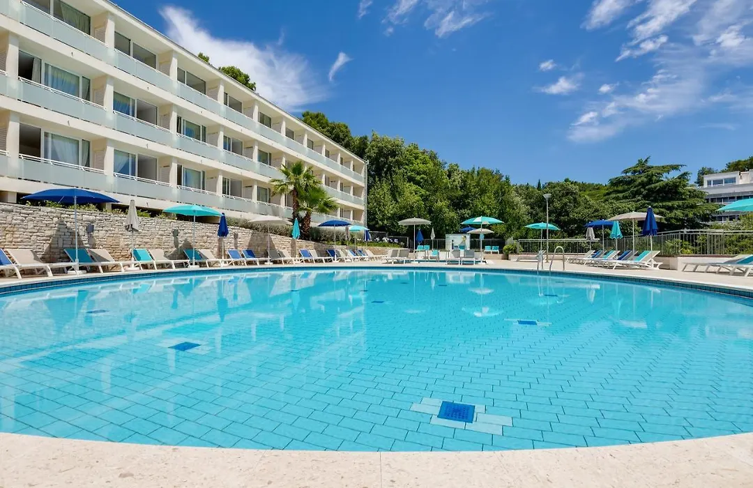 Miramar Sunny Hotel By Valamar-1