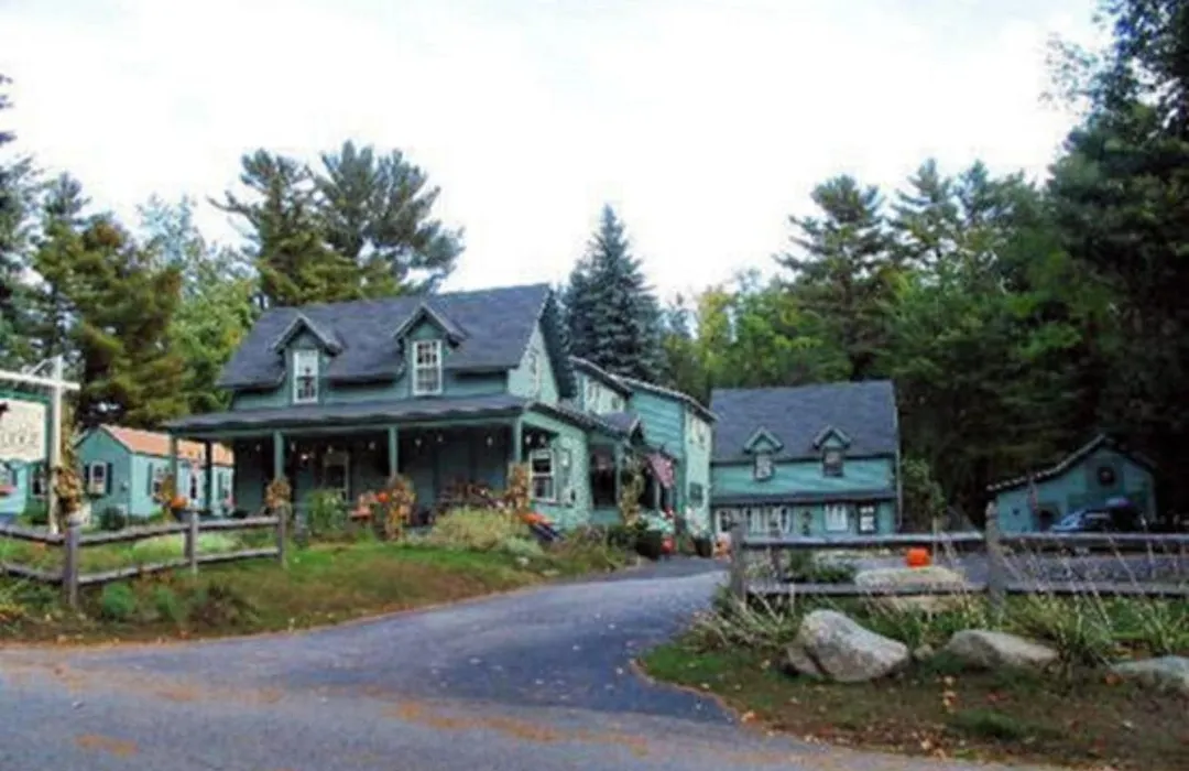 Spruce Moose Lodge-1
