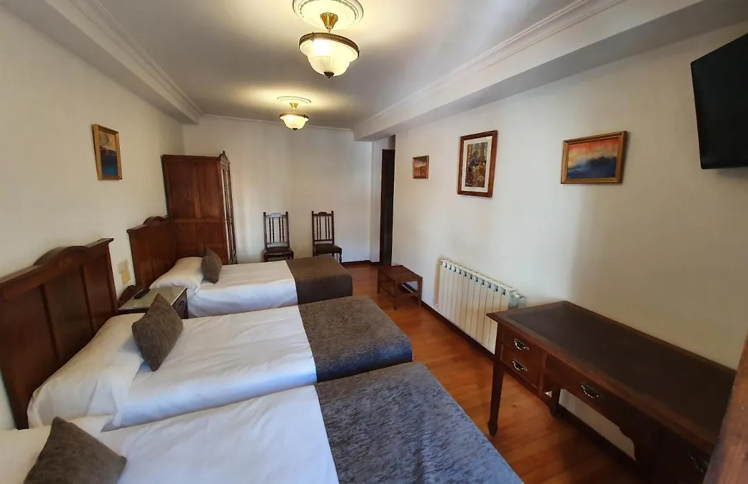 Hostal Giadás-1