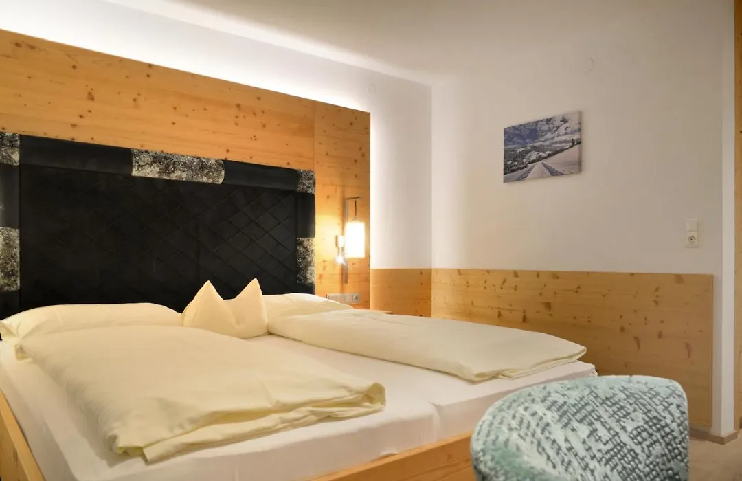 Hotel Platzl-1