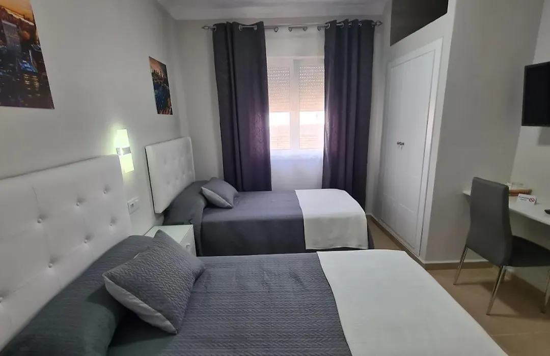 Hostal Málaga-1