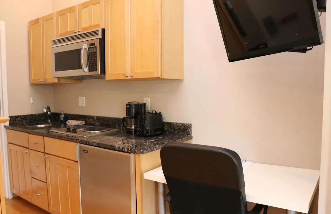 Charming Studio In Boston Brownstone, C.Ave#5-1