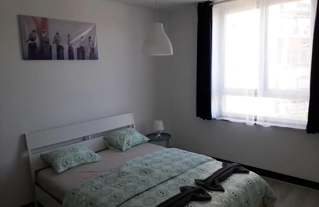 Leonard Room-1