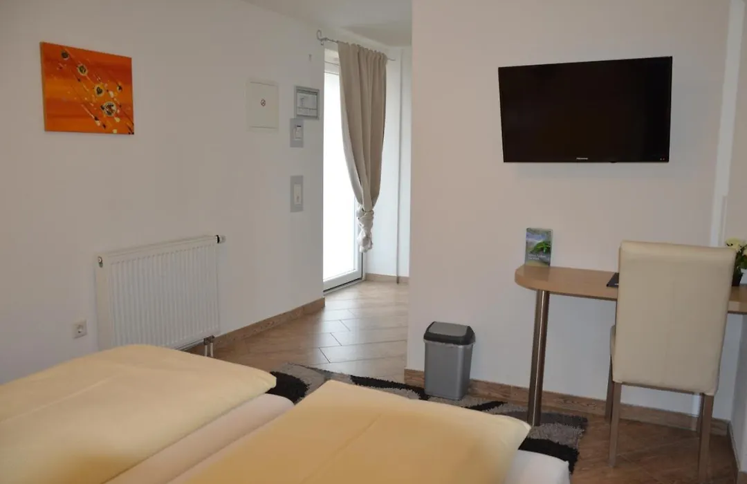 Hotel Mezzero-1